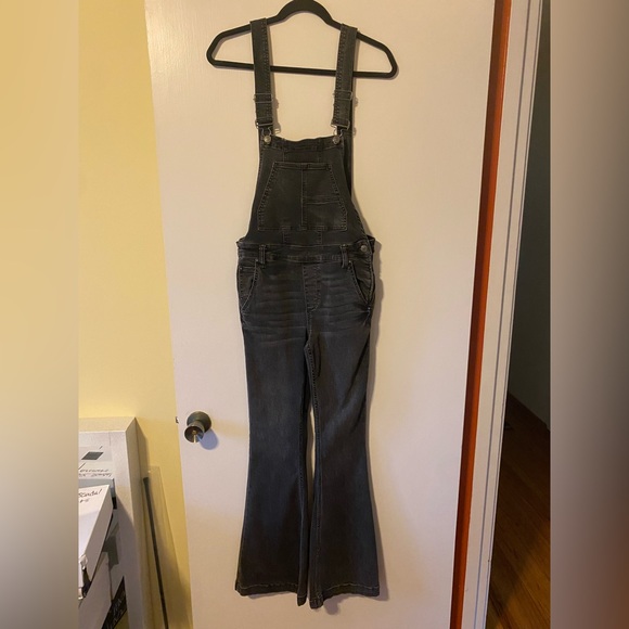 FREE PEOPLE OVERALLS - Picture 1 of 7